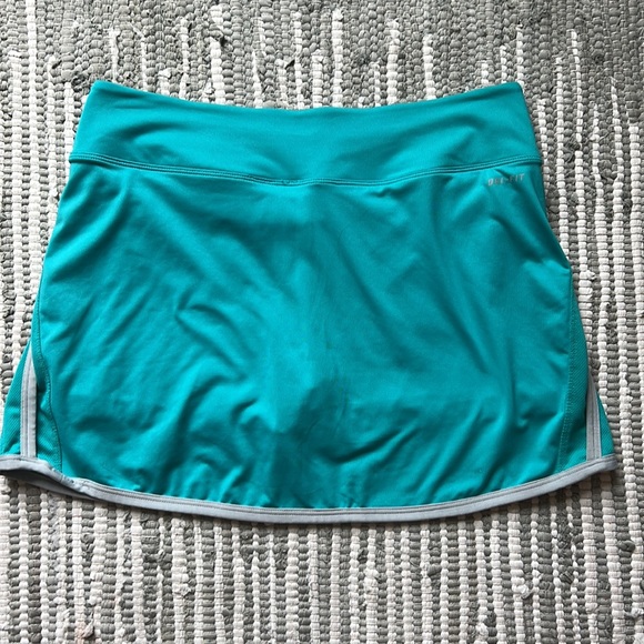 Nike Tennis Skirt - Picture 2 of 4